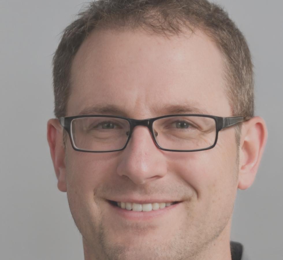 Portrait of Alden Thorburn, founder and lead educator at Oxelumariq